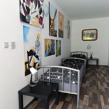 Doupe Апартаменты Гумполец